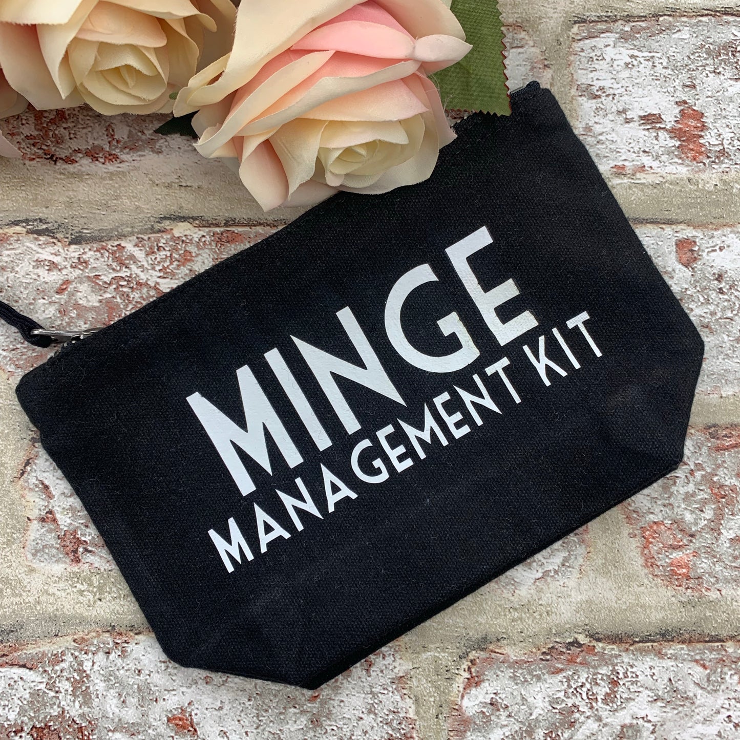 Minge Management Kit - Tampon, pad, sanitary bag / Period Pouch