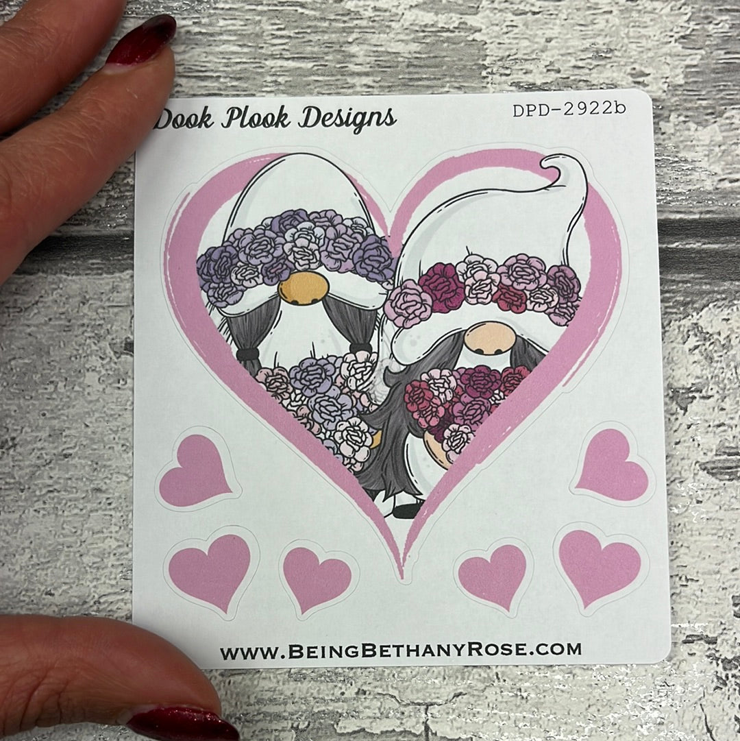 Large Gonk Wedding Heart (DPD-2922b Gretel & Hetty)