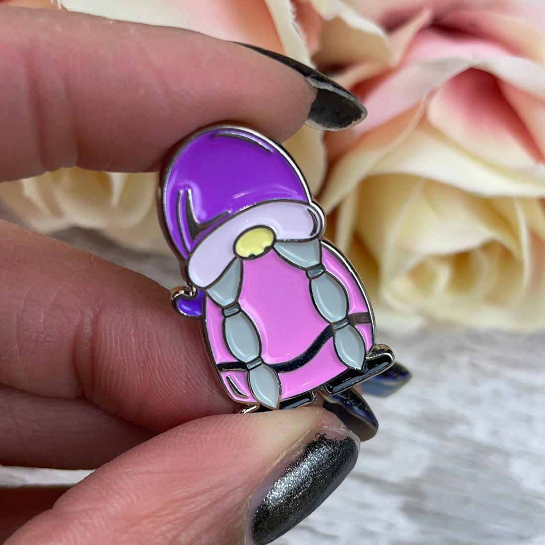 Pin Badge - Pink / Purple Gretel
