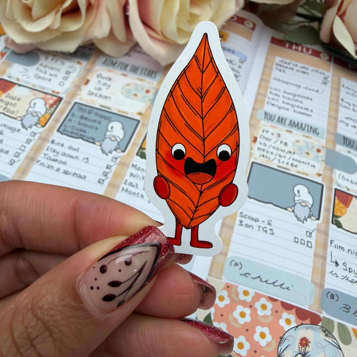 Autumn Leaf character - vinyl sticker (LLU048-51)