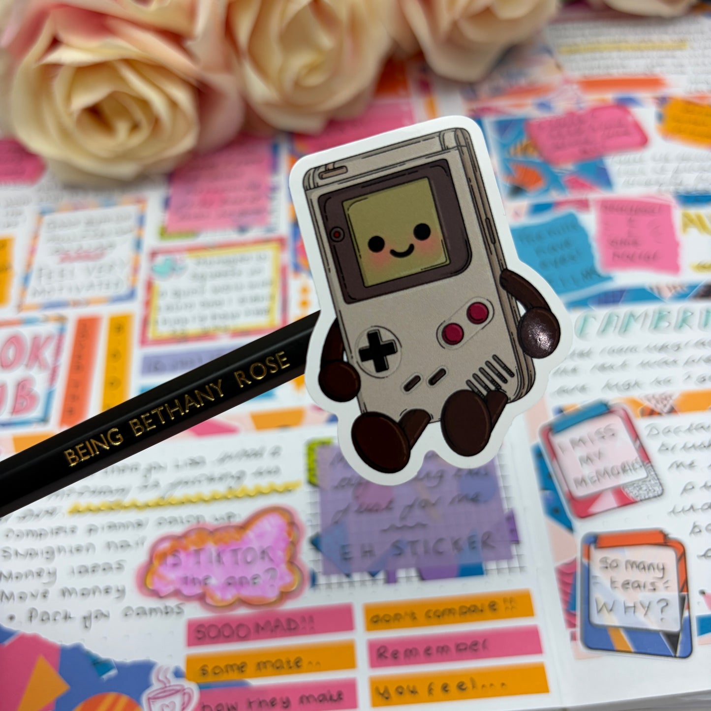 Retro gameboy character - vinyl sticker (LLU033)