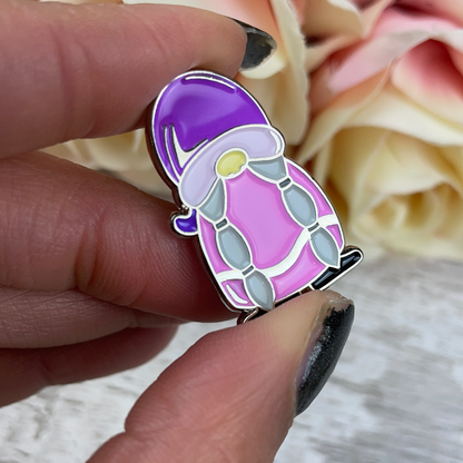 Pin Badge - Pink / Purple Gretel