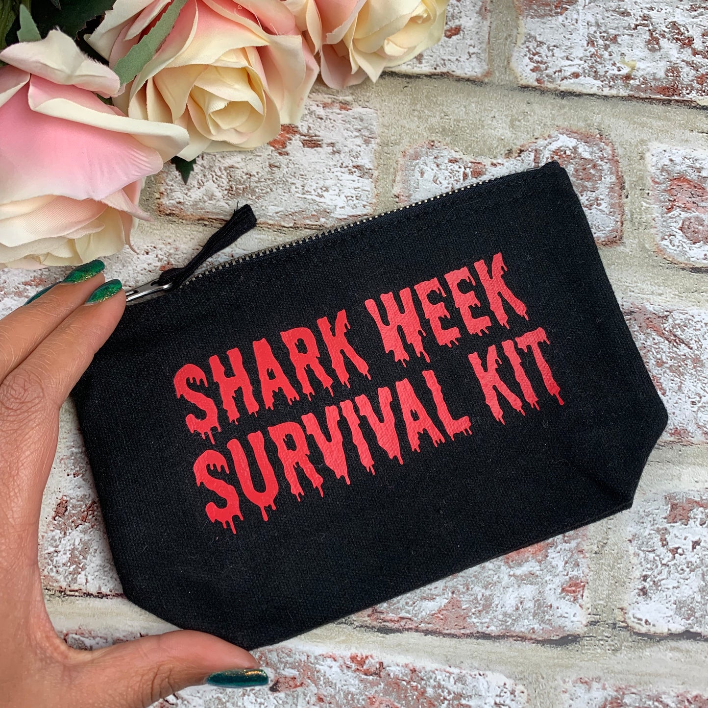 Shark week survival kit (Drip) - Tampon, pad, sanitary bag / Period Pouch
