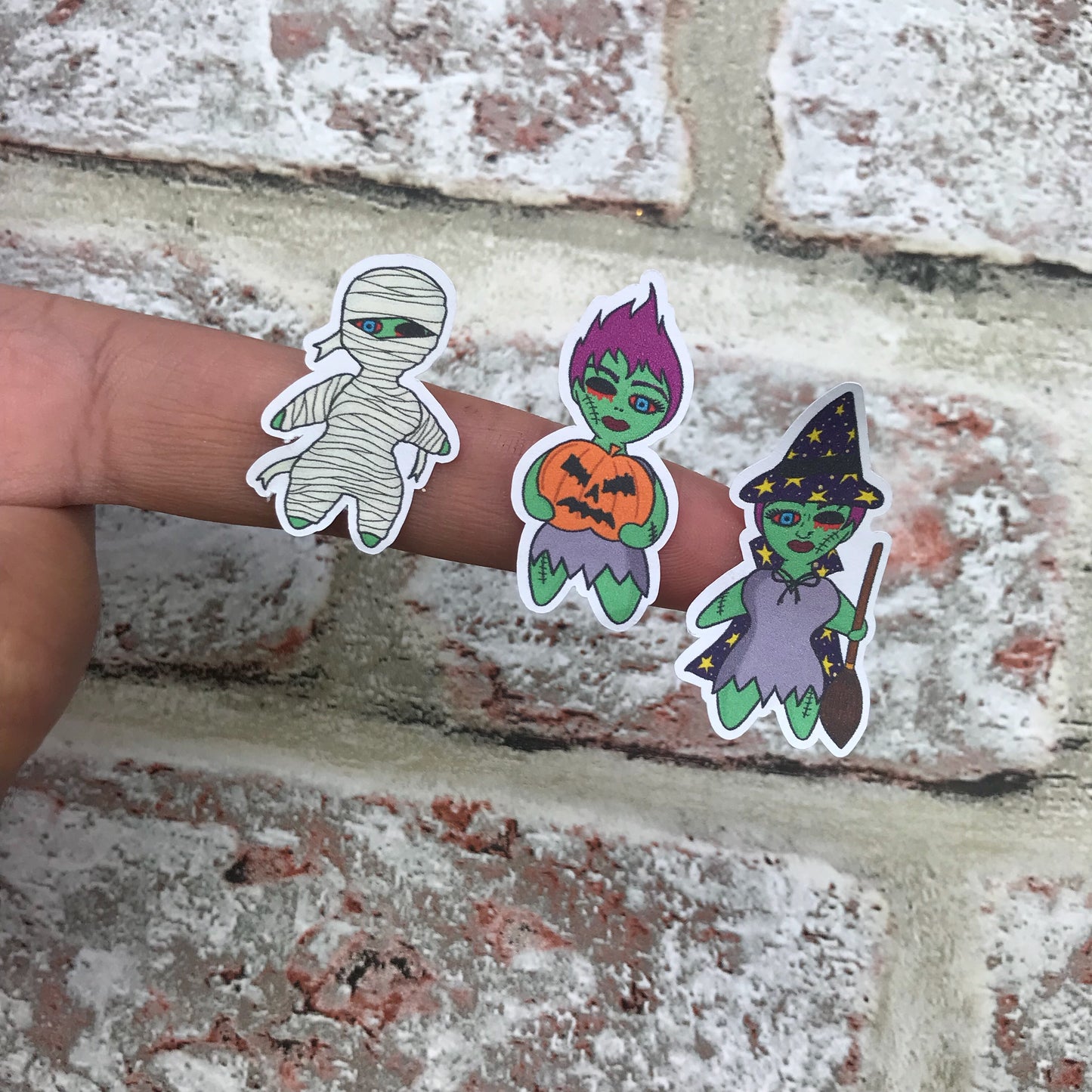 Halloween Scary Zombabe sticker for planners (ZB37)