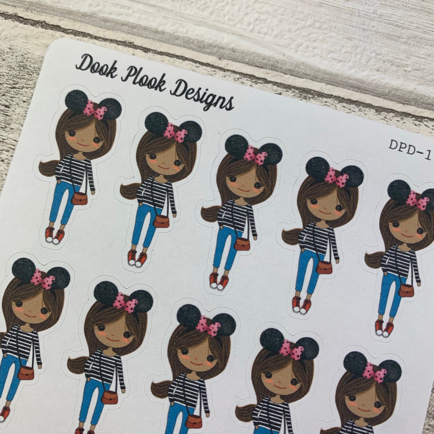 Black Woman - Mouse Ears / Holiday (DPD1443)
